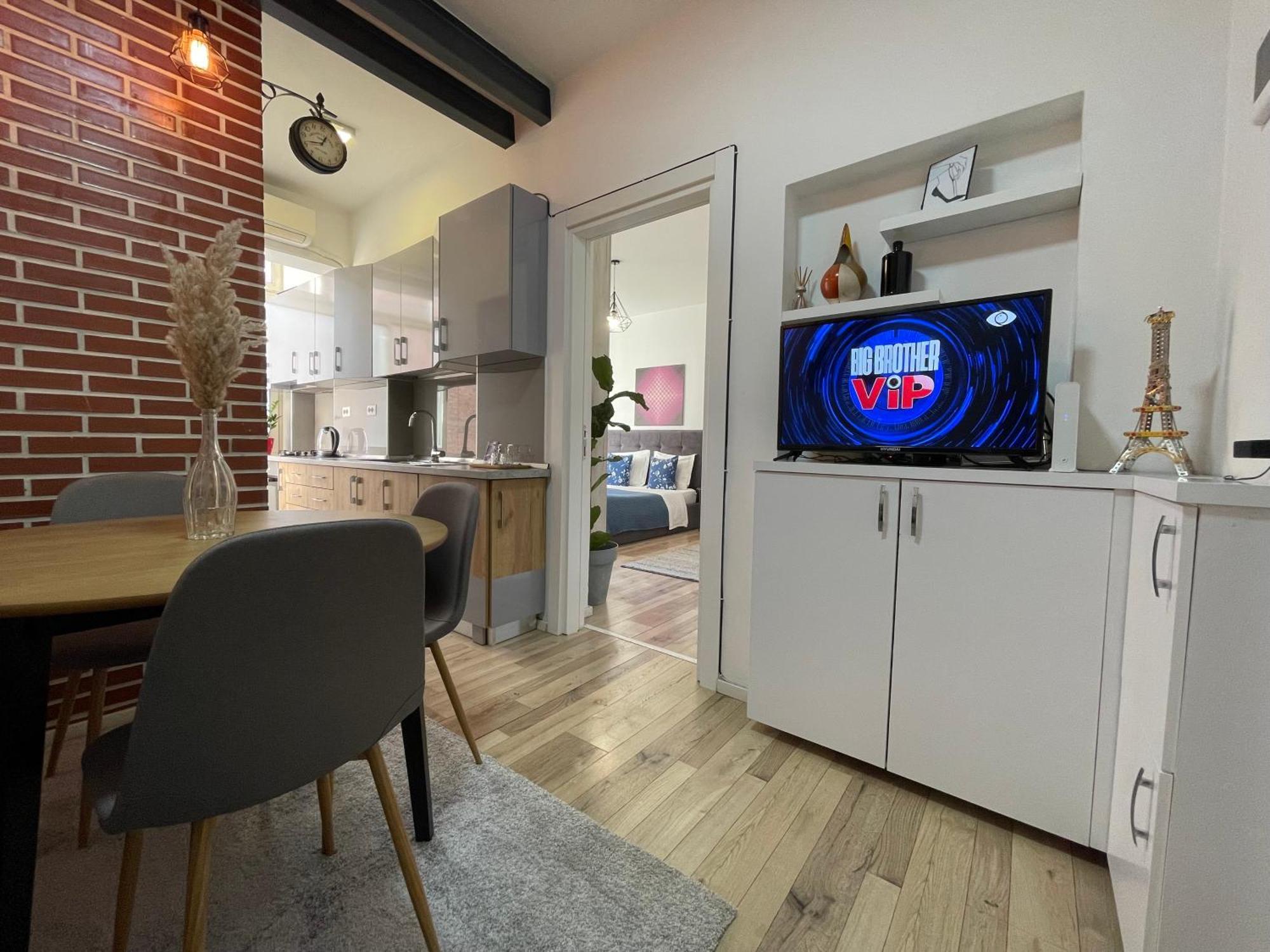 Myslym Shyri'S Apartments Tirana Zimmer foto